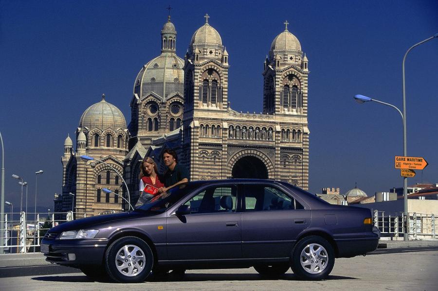  Toyota Camry (SXV20) 1996 года  (фото 4 из 10)